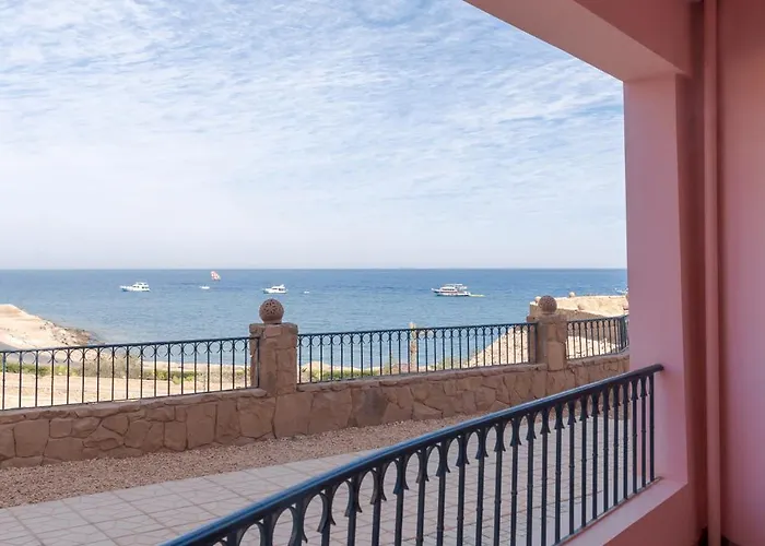 La Siesta Al Sokhna Hotel *